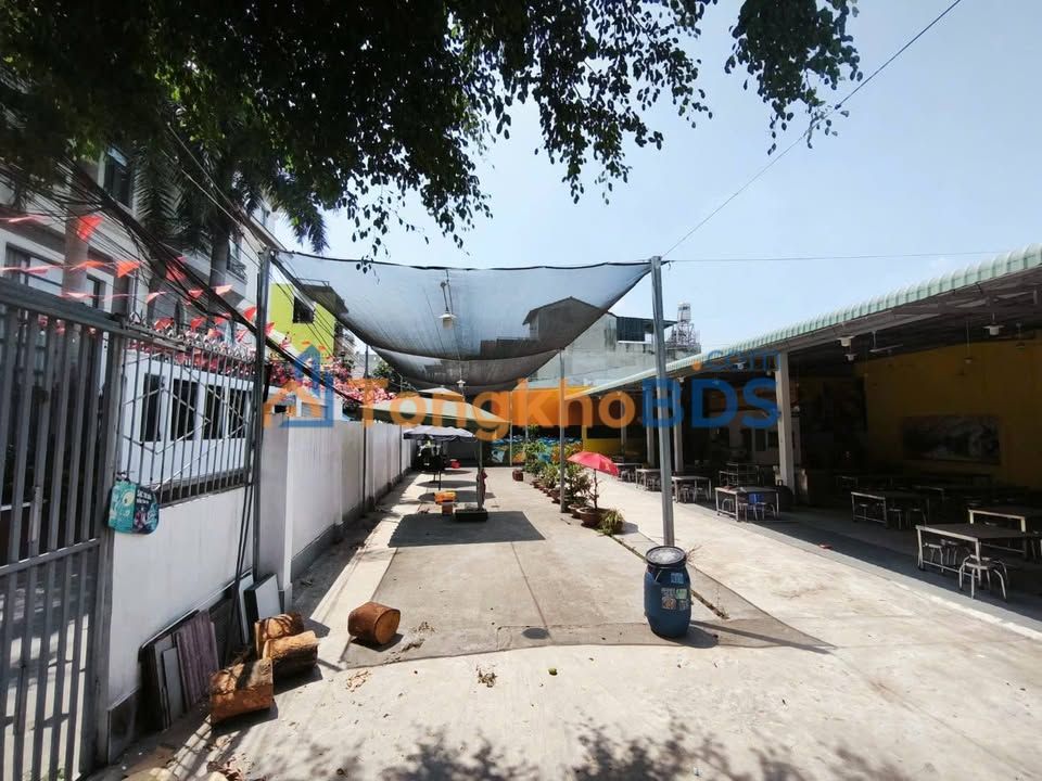 Cho thuê mặt bằng 2 mặt tiền Big C Dĩ An, 260m² - Giá 20 triệu/tháng