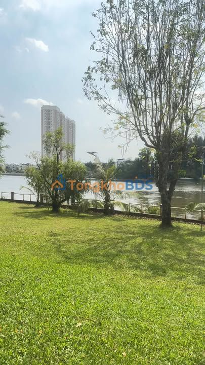 Bán Gấp Townhouse Compound Sông Q7 - 126m² - Tặng Nội Thất Nhập Khẩu