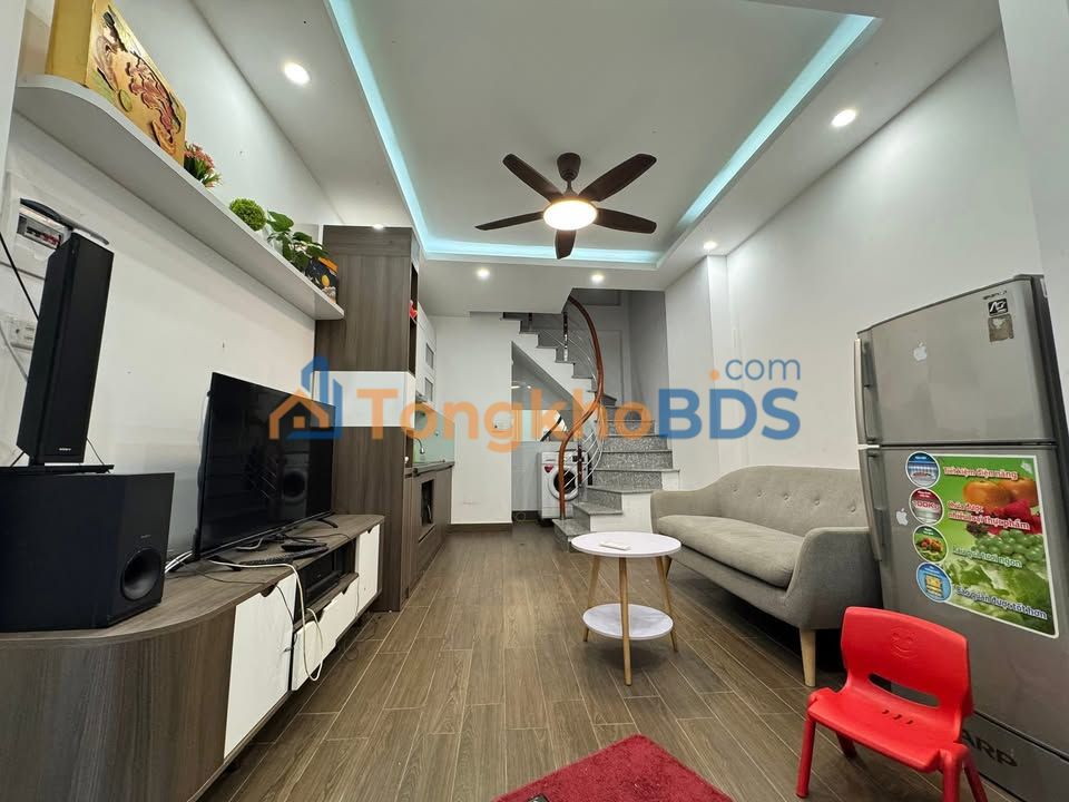 Nhà 5 Tầng Hai Bà Trưng 75m² - Kinh Doanh Đỉnh Cao Gần Bách Khoa, Xây Dựng