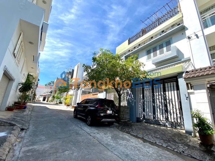 Nhà 135m² Mặt tiền Hẻm 105 Lê Lợi, Vũng Tàu - 4PN, Gara Oto, Sẵn Sàng Ở Ngay