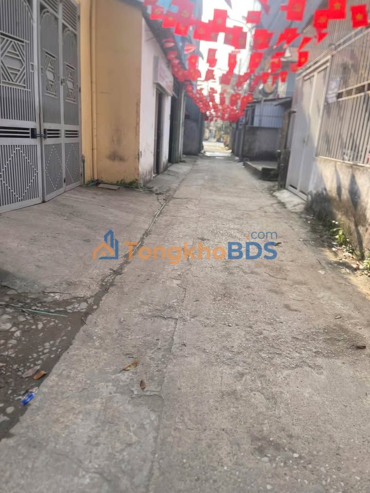 Đất Lộc Bình 100m² - Ngõ Ô tô, Sổ Đỏ Chính Chủ, Giá 2.4 Tỷ