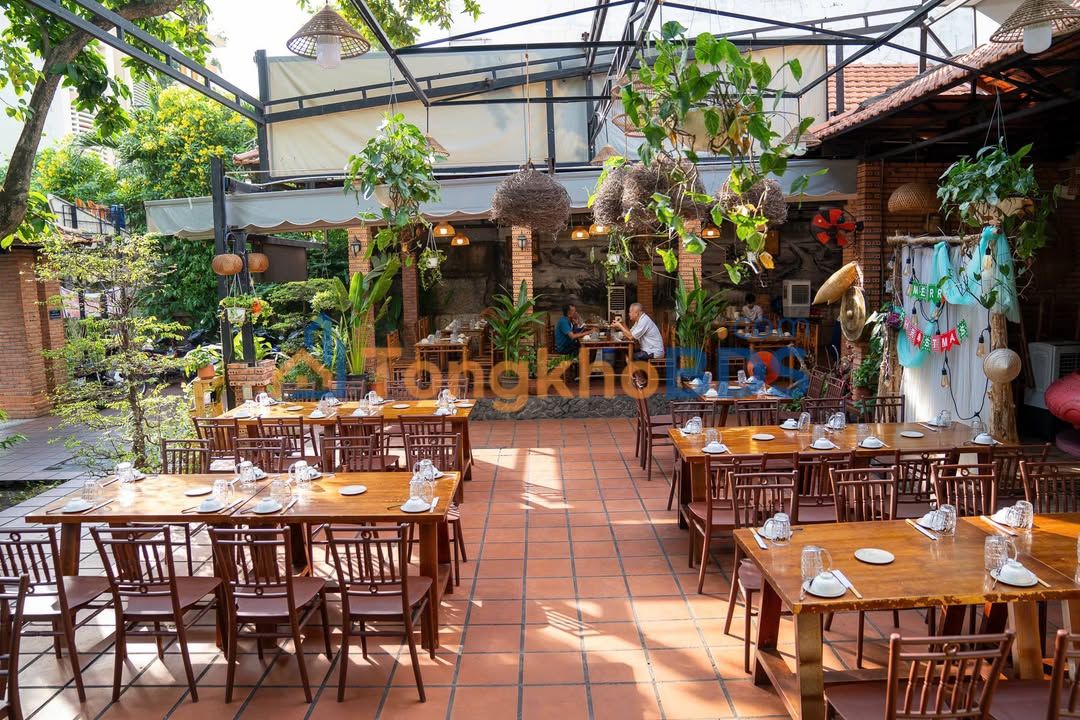 Cho Thuê Mặt Bằng Kinh Doanh 1000m² Mặt Tiền Nguyễn Trọng Tuyển, Tân Bình - Giá 140 Triệu