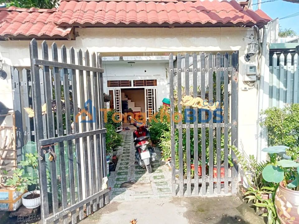 Cho thuê nhà 1 lầu, sân rộng 8m, Hẻm xe tải Thạnh Xuân 52, Q12 - 8.5 triệu/tháng