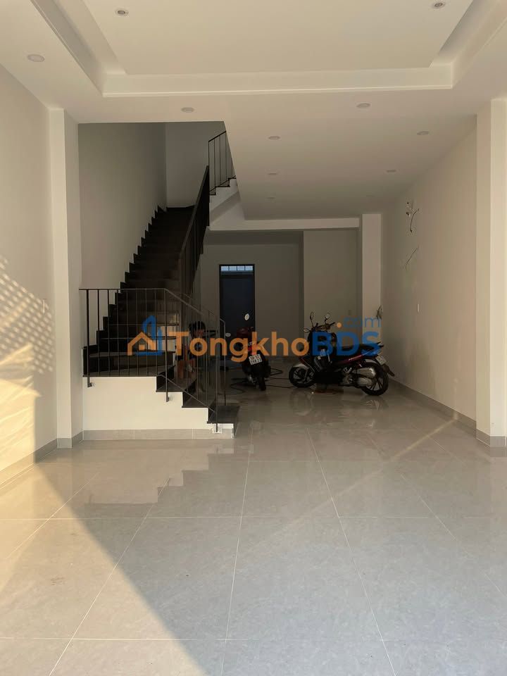 Nhà Mặt Tiền Kinh Doanh Phường 8 Gò Vấp - 60m² Giá 18 Triệu