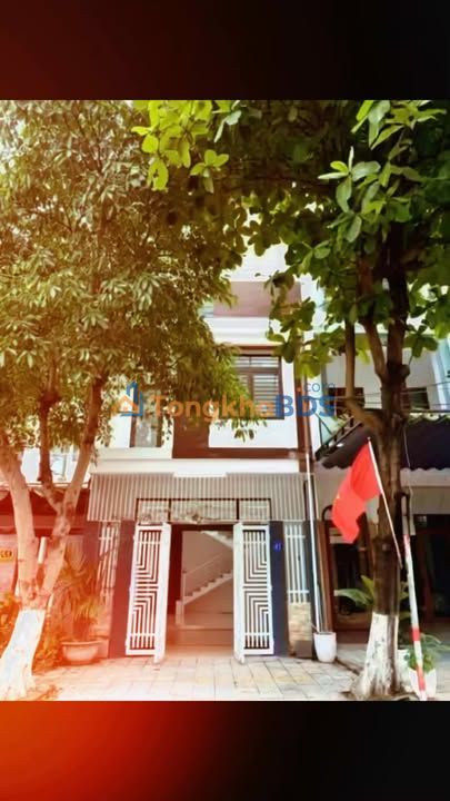 Nhà 3 Tầng Lý Đạo Thành, Sơn Trà - 100m² Sẵn Ở, Kinh Doanh Đắc Lợi