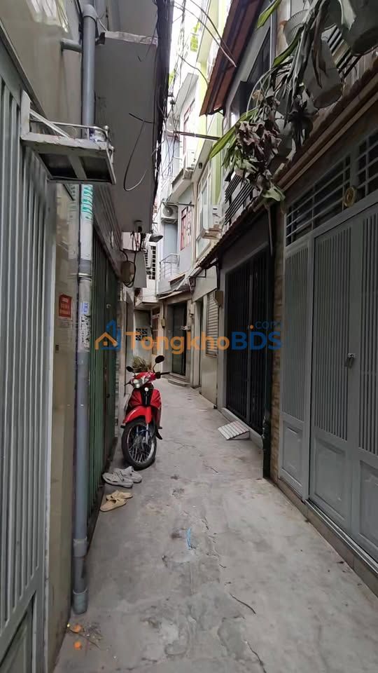 Nhà Phường 4 Quận 10 - 3.68 Tỷ, 3PN, Sổ Hồng Hoàn Công