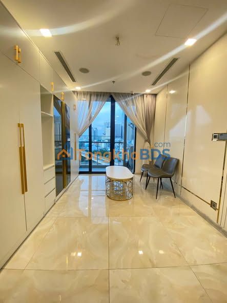 Căn hộ Vinhomes Golden River Quận 1 1PN 22 triệu - View đẹp