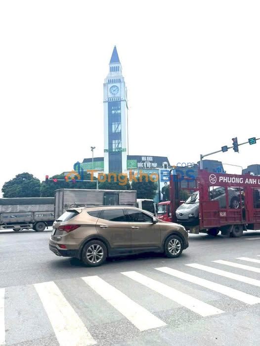 Cho thuê nhà 5 tầng thang máy, lô góc 150m² kinh doanh đỉnh tại Hà Đông