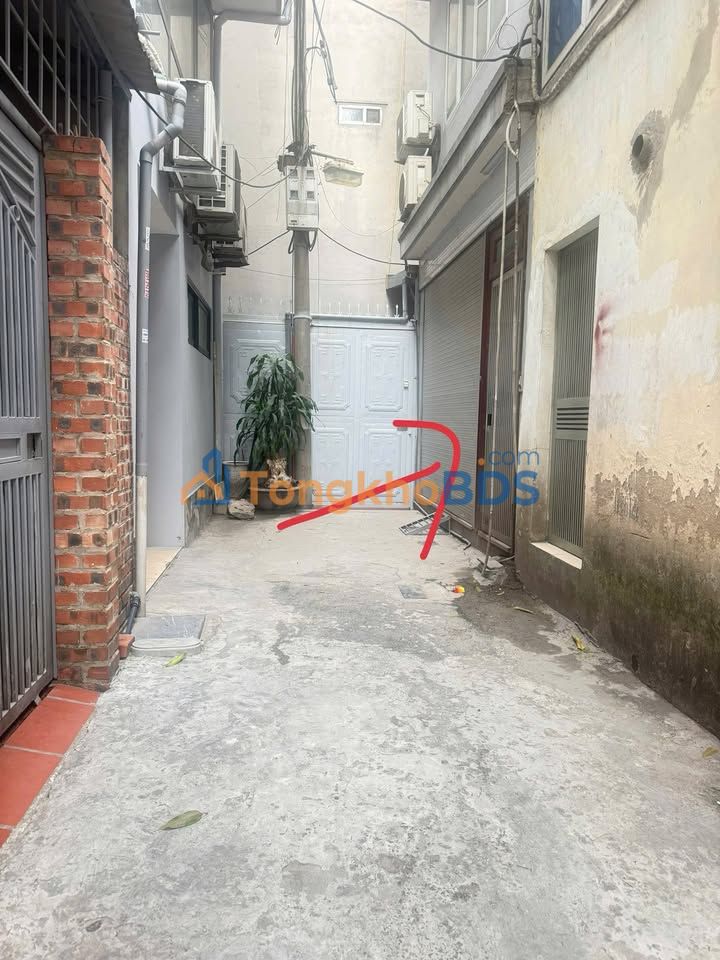 Nhà Ngô Gia Tự Long Biên 34m² - 7.4 Tỷ, Sẵn Sàng Vào Ở Ngay!