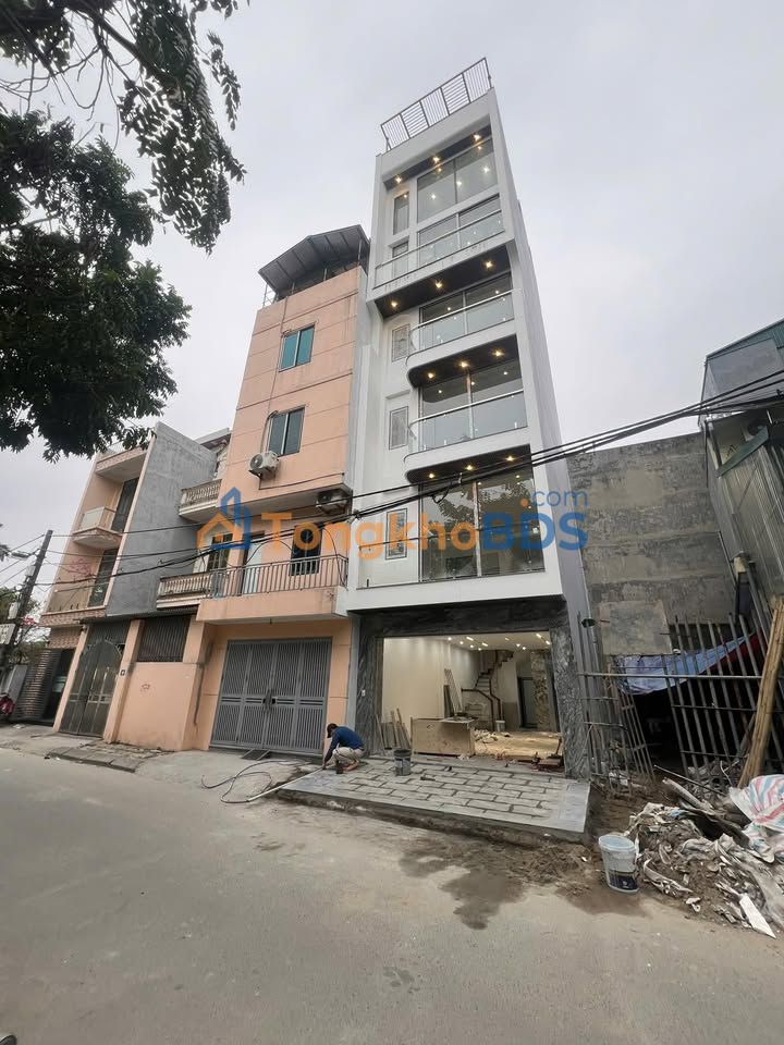Nhà Phố Thạch Bàn 50m², 7 Tầng, Thang Máy, Ô Tô Vào Nhà - 21.5 Tỷ