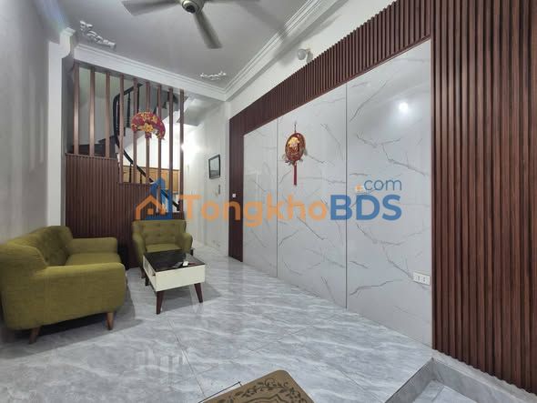 Nhà 4 Tầng Ngọc Hồi, 30m² - 5 Tỷ, Sổ Đỏ Chính Chủ