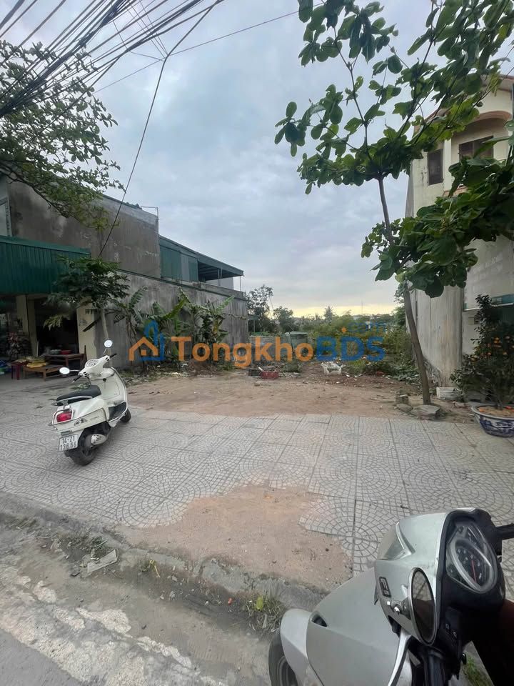 Bán Đất Vàng Cổng ĐH Công Nghiệp Quảng Ninh, 123m², Sổ Hồng