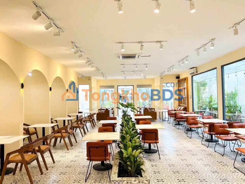 Nhà phố Trần Hoàng Na Cần Thơ 800m² 110 triệu - Mặt tiền kinh doanh