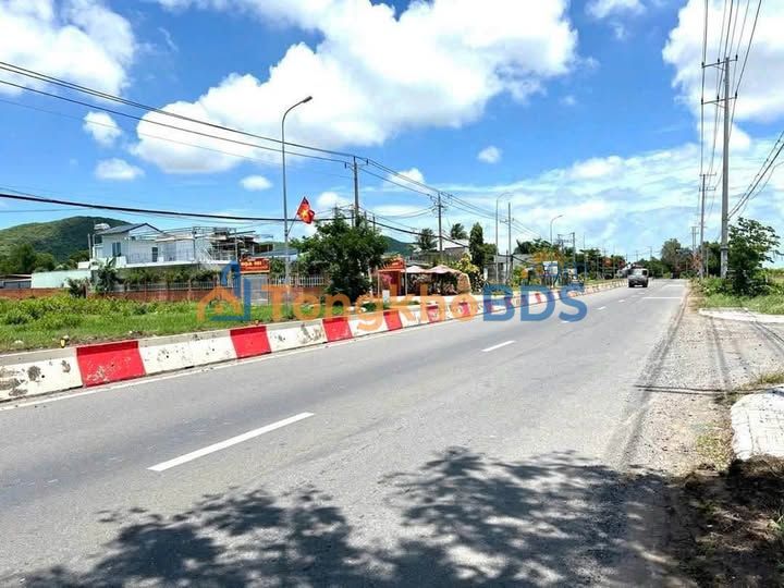 Nhà Mặt Tiền Kinh Doanh Tỉnh Lộ 44A, Long Điền - 190m² Giá Tốt