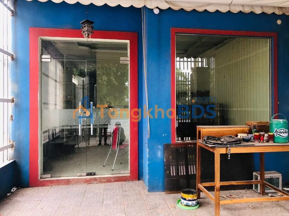 Nhà Góc 2 Mặt Tiền Lê Duẩn, Quảng Trị - Kinh Doanh Sầm Uất 100m²