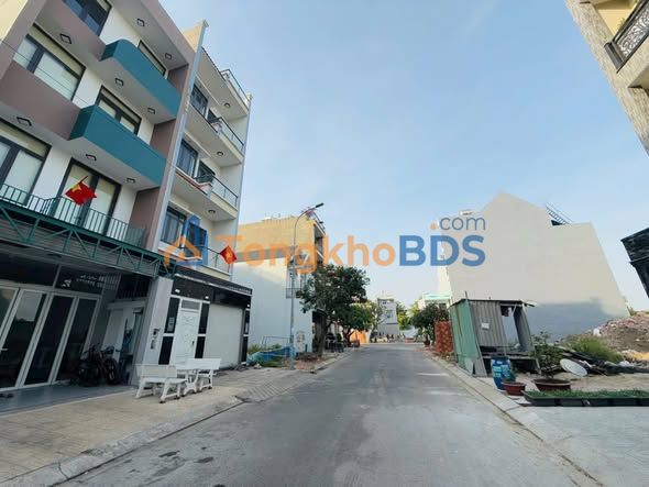 Đất nền Thủ Đức 90m² 6,5 tỷ - Sổ đỏ chính chủ