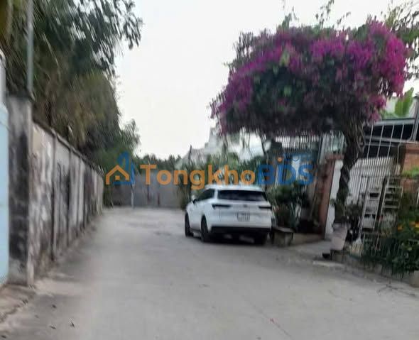 Bán Đất Tặng Nhà 64m² Sổ Đỏ Chính Chủ - Quận 9, TP.HCM