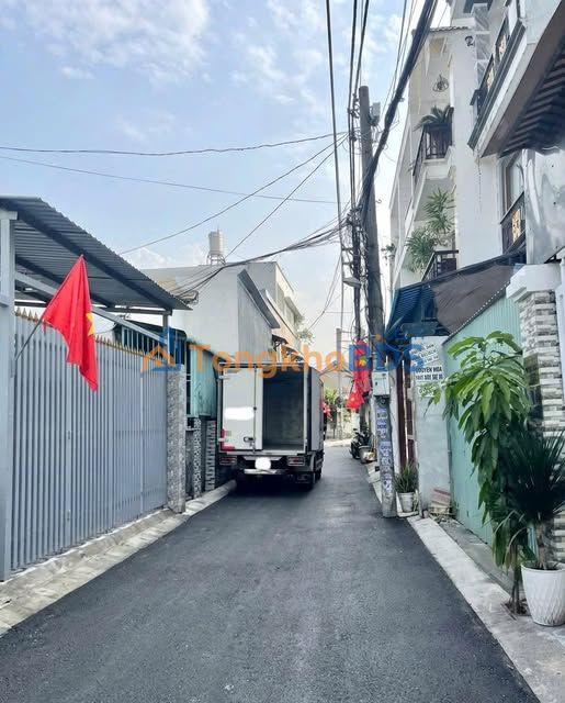 Nhà Hẻm Xe Tải QL13, Hiệp Bình Phước, Thủ Đức - 51.7m² Giá 4.05 Tỷ