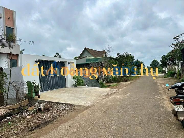Đất nền 2 mặt tiền Hoàng Văn Thụ - Đắk Mil 162m², Sẵn Sàng Đầu Tư