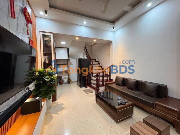 Nhà riêng Lĩnh Nam 30m² 6 tỷ - Ô tô vào tận nhà