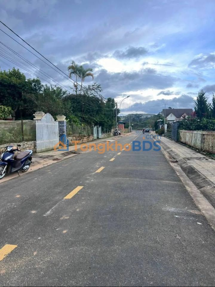 Đất Mặt Tiền Phạm Hùng Đà Lạt 189.5m² - Sổ Riêng XD, Giá 4.5 Tỷ