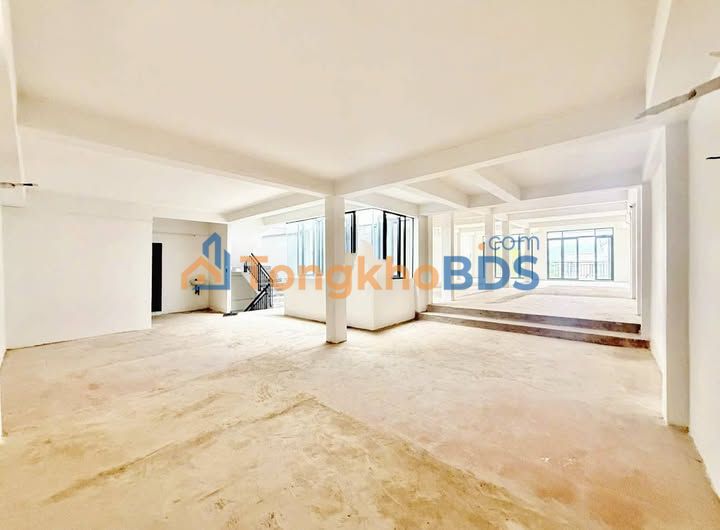 Nhà phố mặt tiền 23/10 Nha Trang, 650m² - Kinh doanh sầm uất