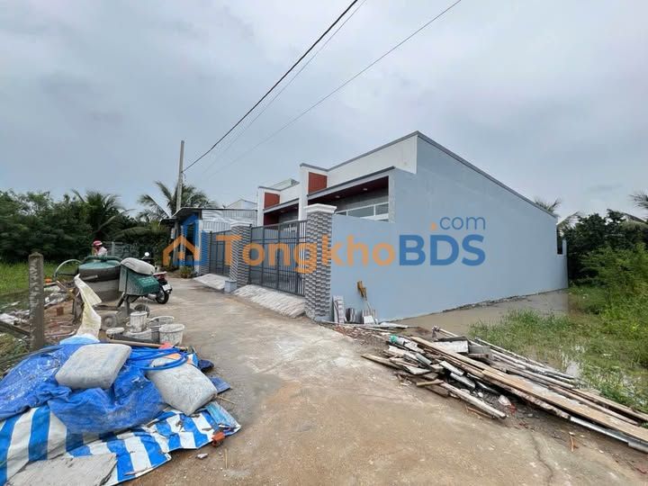 Nhà Mới Hướng Tây Nam - 100m² Thổ Cư Đường Ô Tô - Xã Phong Mỹ, Cao Lãnh, Đồng Tháp