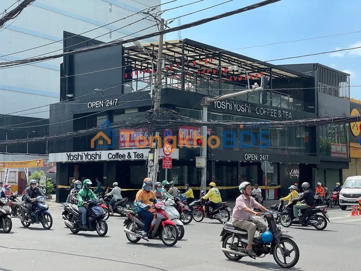 Cho thuê Mặt bằng 2MT Nguyễn Gia Trí - Ung Văn Khiêm, Bình Thạnh - 200m²