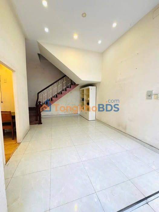 Nhà Mặt Tiền Văn Chung Tân Bình 48m² - 14 Triệu/tháng