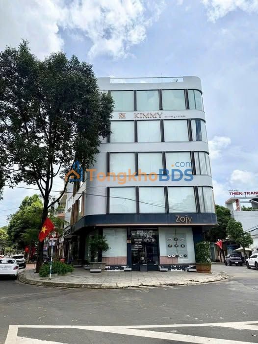 Cho thuê Tòa nhà 5 tầng thang máy Lê Thánh Tông, BMT - 500m² Kinh doanh Đắc Lợi