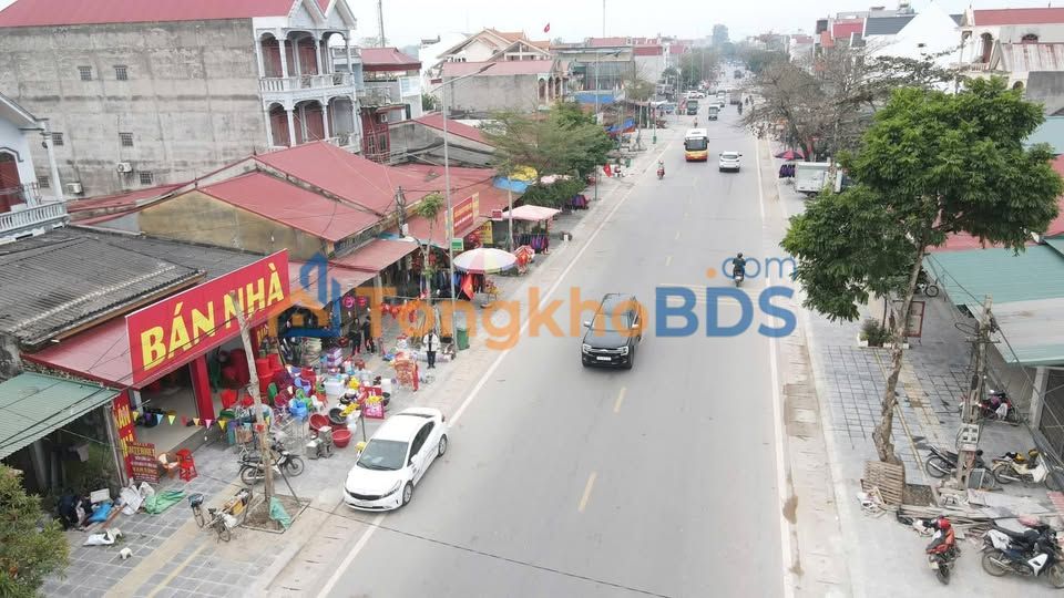 Nhà Mặt Tiền Kinh Doanh 200m² Phố Kép, Lục Ngạn - Sẵn Ở & Đầu Tư