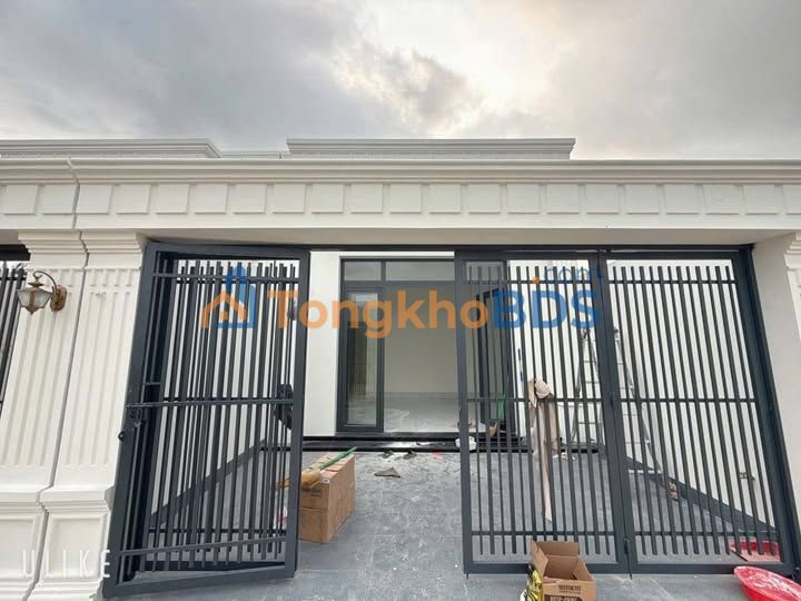 Nhà Sổ Hồng Riêng Tân Trụ 120m² - Giá 1.1 Tỷ, Sẵn Sàng Đón Tết