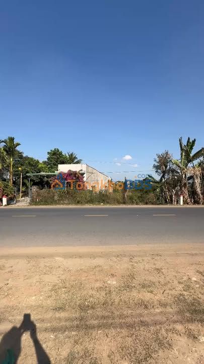 Đất Mặt Tiền TL9, Ea Kar - 240m² Giá 2.4 Tỷ, Đối Diện Trung Tâm Y Tế