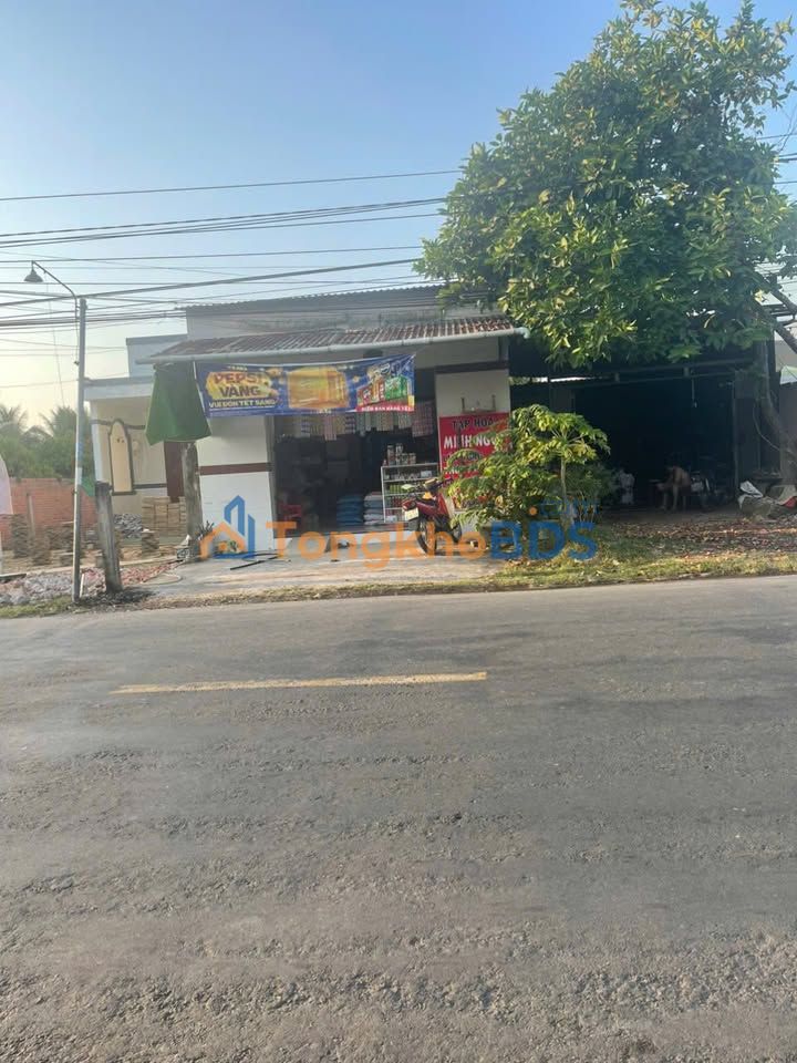 Nhà Mặt Tiền QL 57B Bến Tre 196m² - 2.4 Tỷ, Gần Trường Học