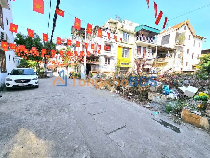 Nhà Mặt Tiền Thụy Phương 50m² - Kinh Doanh Sầm Uất, View Hồ, Giá 9.5 Tỷ