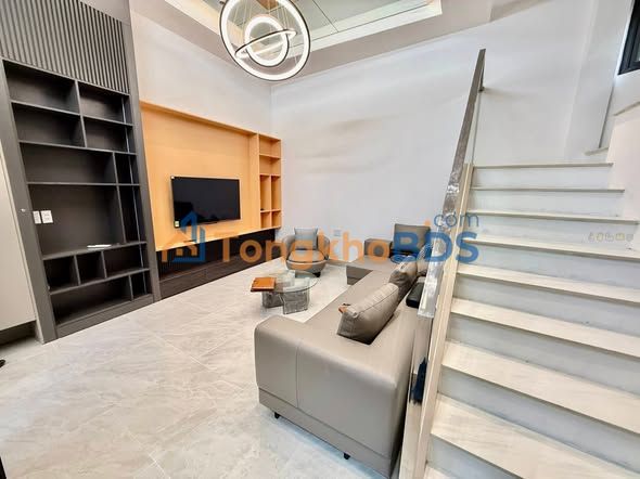 Nhà 5 Tầng Đội Cấn, Ba Đình 40m² - Giá 8.6 Tỷ, Sẵn Sàng Ở Ngay