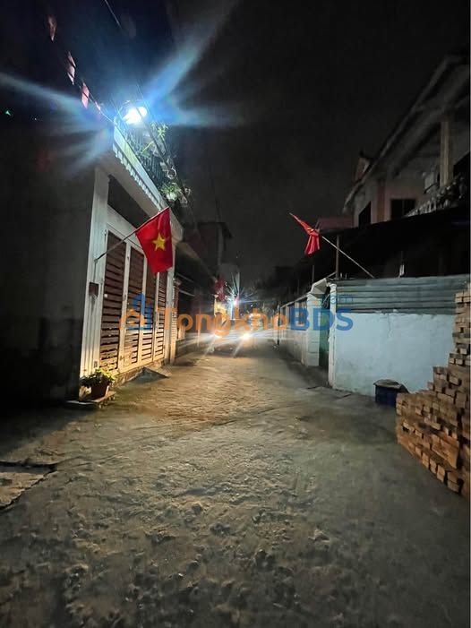 Nhà 61m² Phường Hà Huy Tập, Vinh - 2 Tỷ 9, Ô Tô Tận Nơi