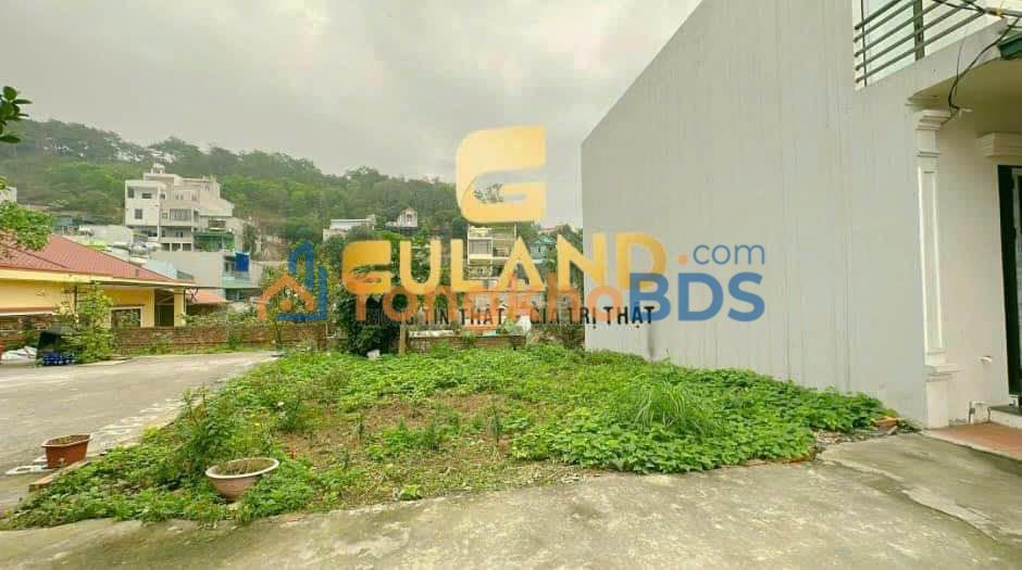 Bán gấp nhà 65m² Trung tâm Cột 5, Hạ Long - Hướng Đông Nam, Giá 1.55 Tỷ