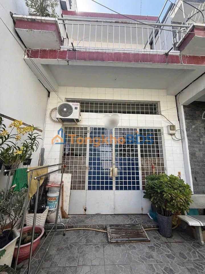 Nhà trọ 8PN đường Cách Mạng, Q1 - 99m² - 7.6 tỷ - Hẻm xe hơi