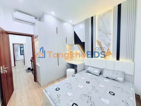 Nhà 32m² 4 Tầng Ngay ĐH Công Nghiệp - Tặng Full Nội Thất