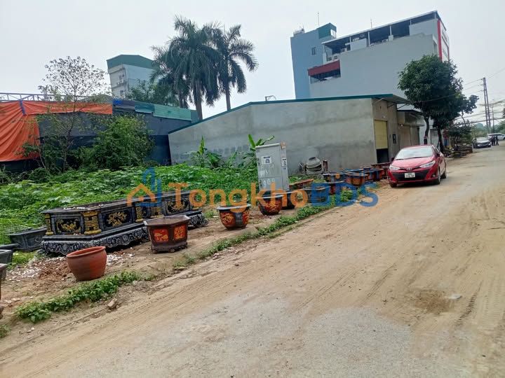 Bán đất mặt tiền Trạm Trôi, Hoài Đức 70m² - Sổ đỏ chính chủ, giá 10 tỷ