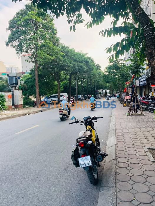 Nhà Mặt Phố Thanh Xuân 29m² - Kinh Doanh Sầm Uất, 11 Tỷ