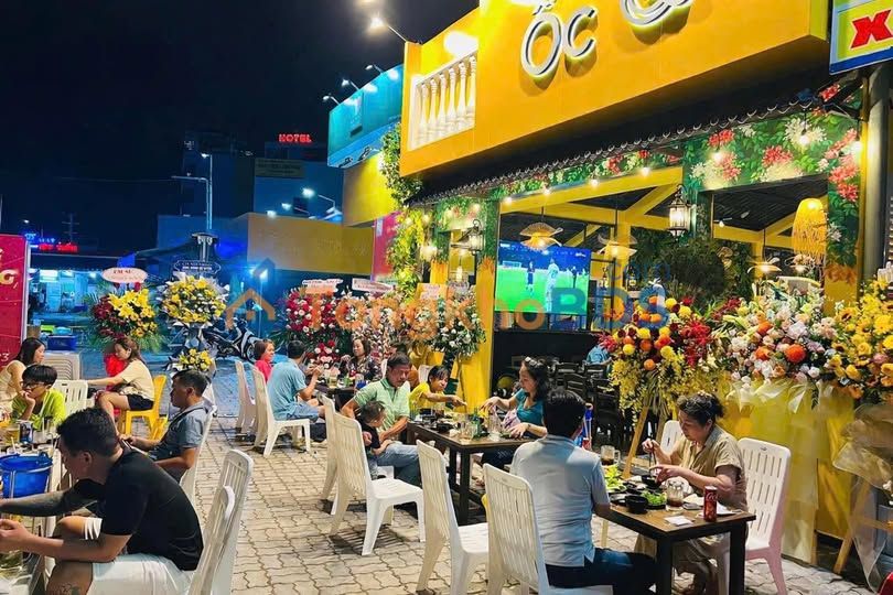 Mặt Phố Đào Tấn, Ba Đình: Cho thuê mặt bằng kinh doanh ẩm thực, vỉa hè rộng