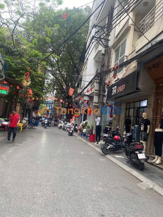 Mặt bằng 110m² Trần Duy Hưng, Cầu Giấy - Kinh doanh sầm uất, giá 25 triệu