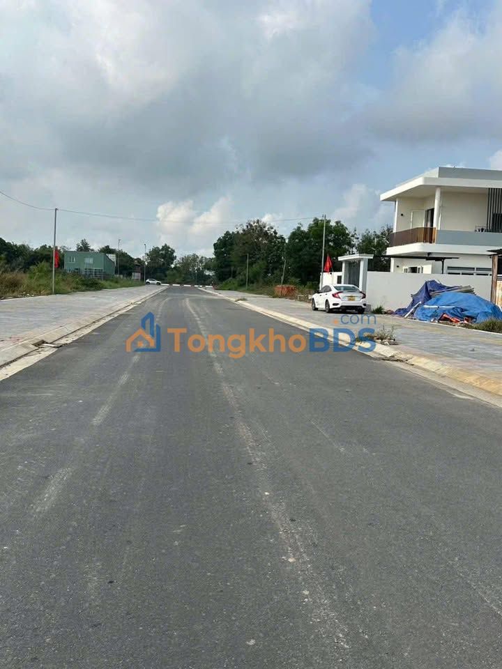 Bán Gấp 2 Lô Đất Mặt Tiền 17m Phường Tam Long, TP Bà Rịa - Sổ Đỏ Sẵn Sàng