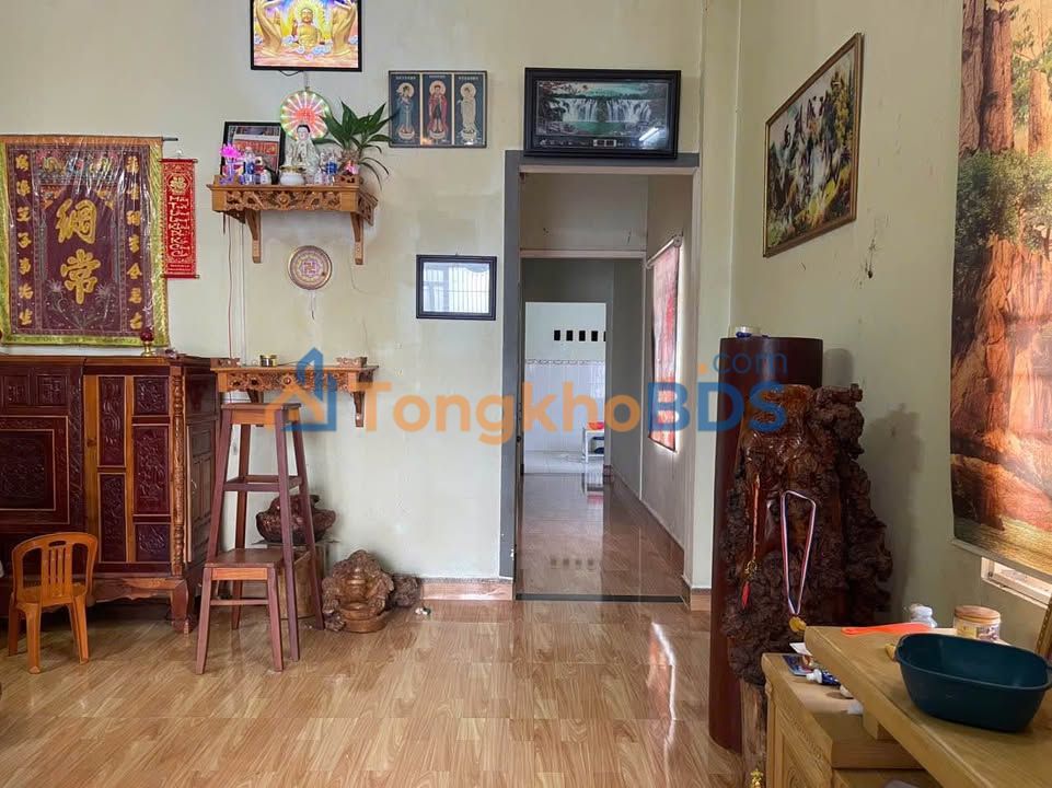 Nhà Mặt Tiền 400m² Thôn 5 Chư Hreng, Kon Tum - Sẵn Sàng Về Ở