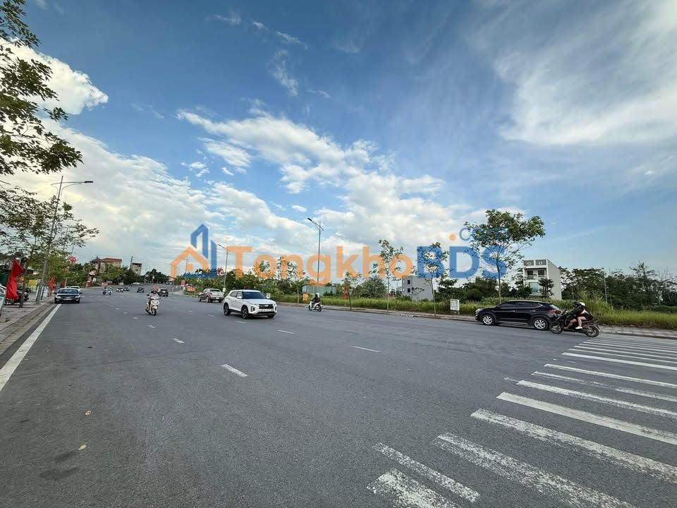 Đất nền mặt tiền Nguyễn Tất Thành, Việt Trì - 90m² kinh doanh đắc lợi