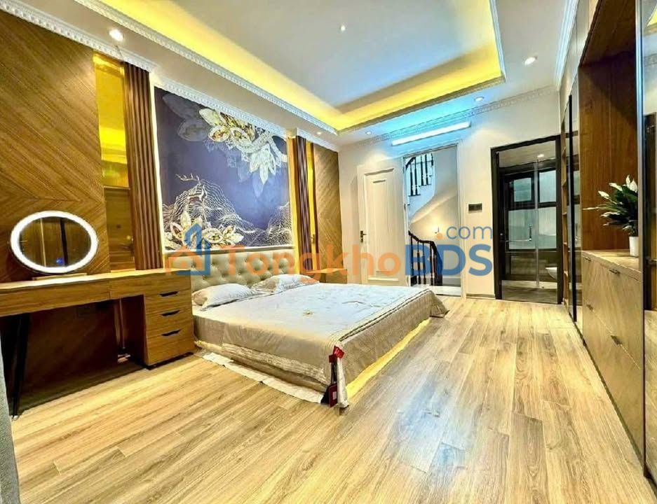 Nhà 36m², 5 tầng, Vũ Tông Phan, Thanh Xuân - Ngõ thông, ô tô gần, 10 tỷ