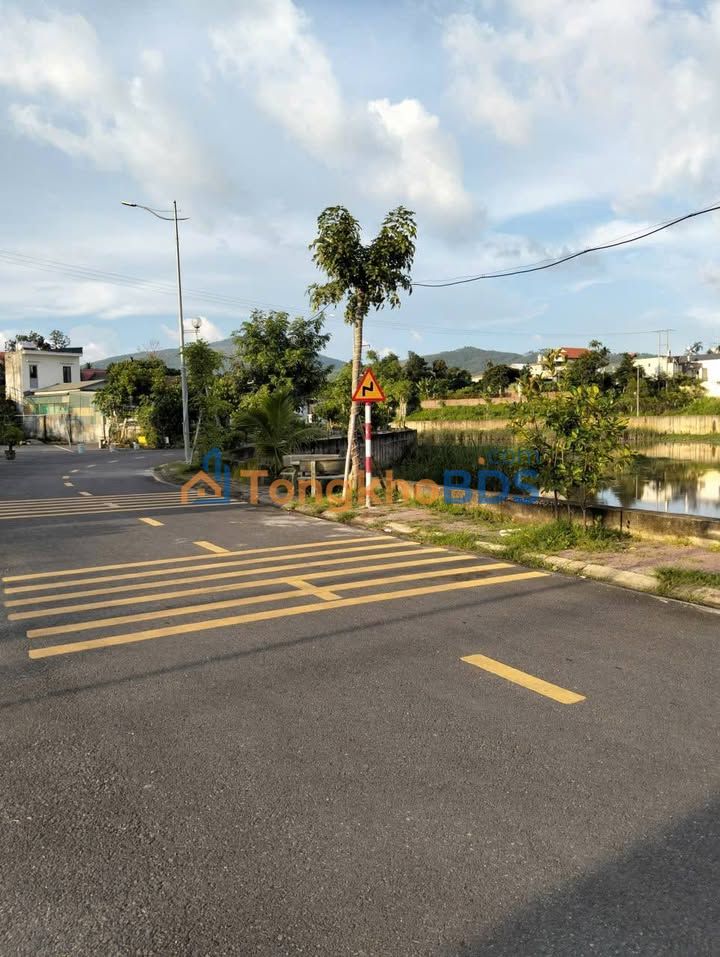 Đất Kinh Doanh Mặt Hồ Cầu Bổ Túc, Uông Bí - 155m² Giá 3.9 Tỷ