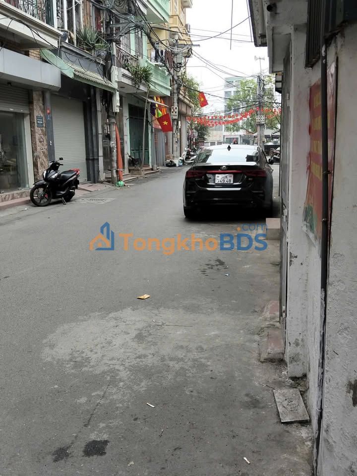 Bán gấp căn hộ Tập thể Quân đội Bùi Xương Trạch, Thanh Xuân - 38m², 4.x tỷ